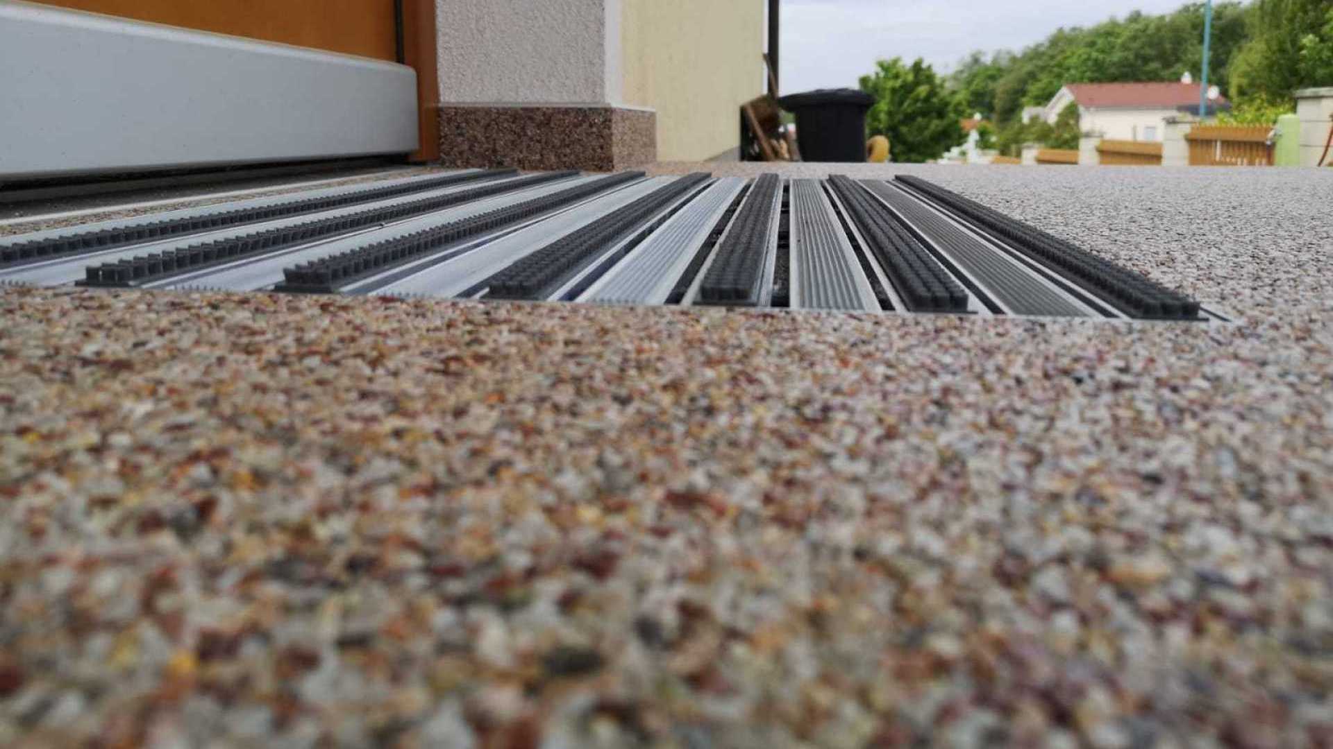 Stückelberger kreatives FliesenDesign GmbH - Steinteppich